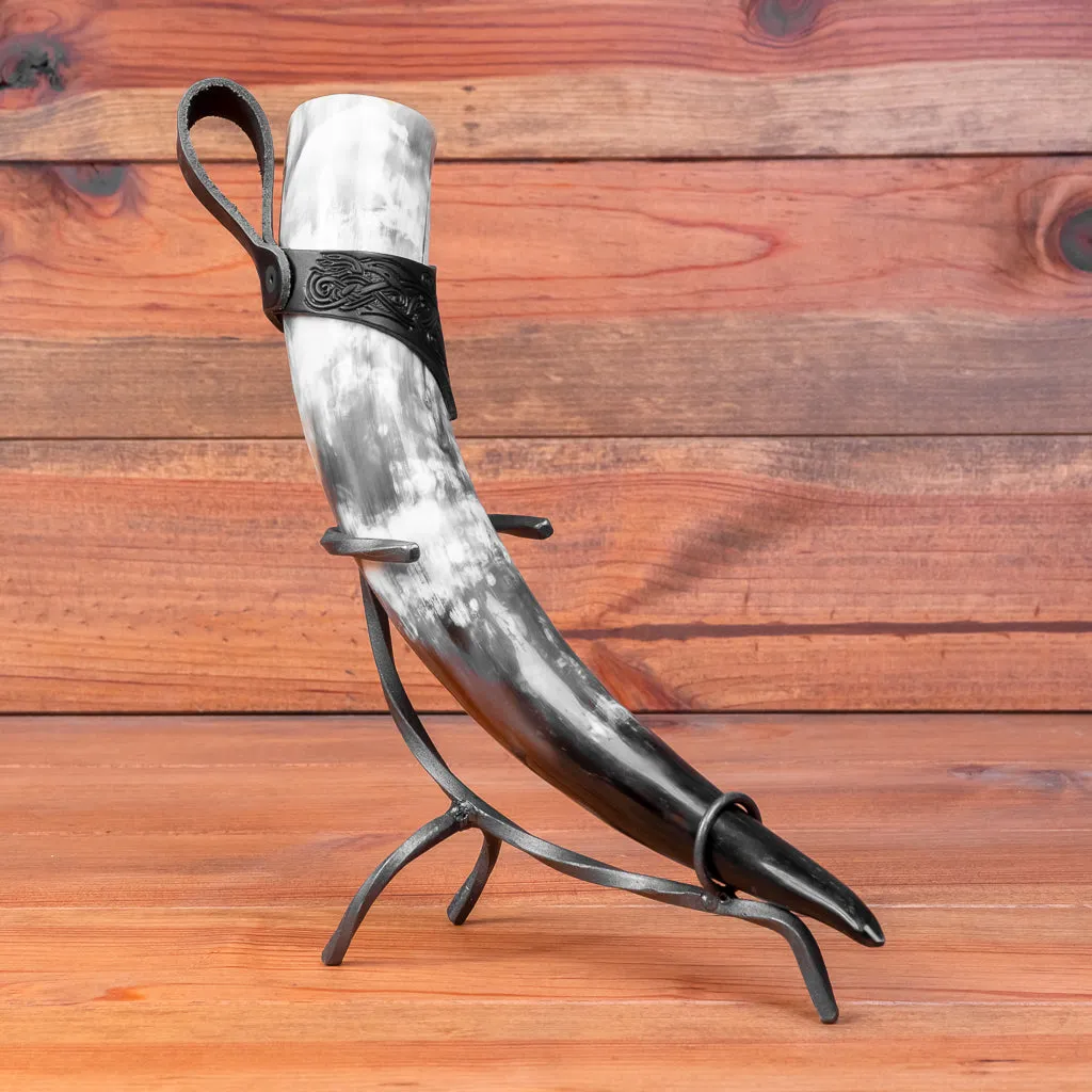 3 piece Set Drinking Horn (Black Dragon Holder)