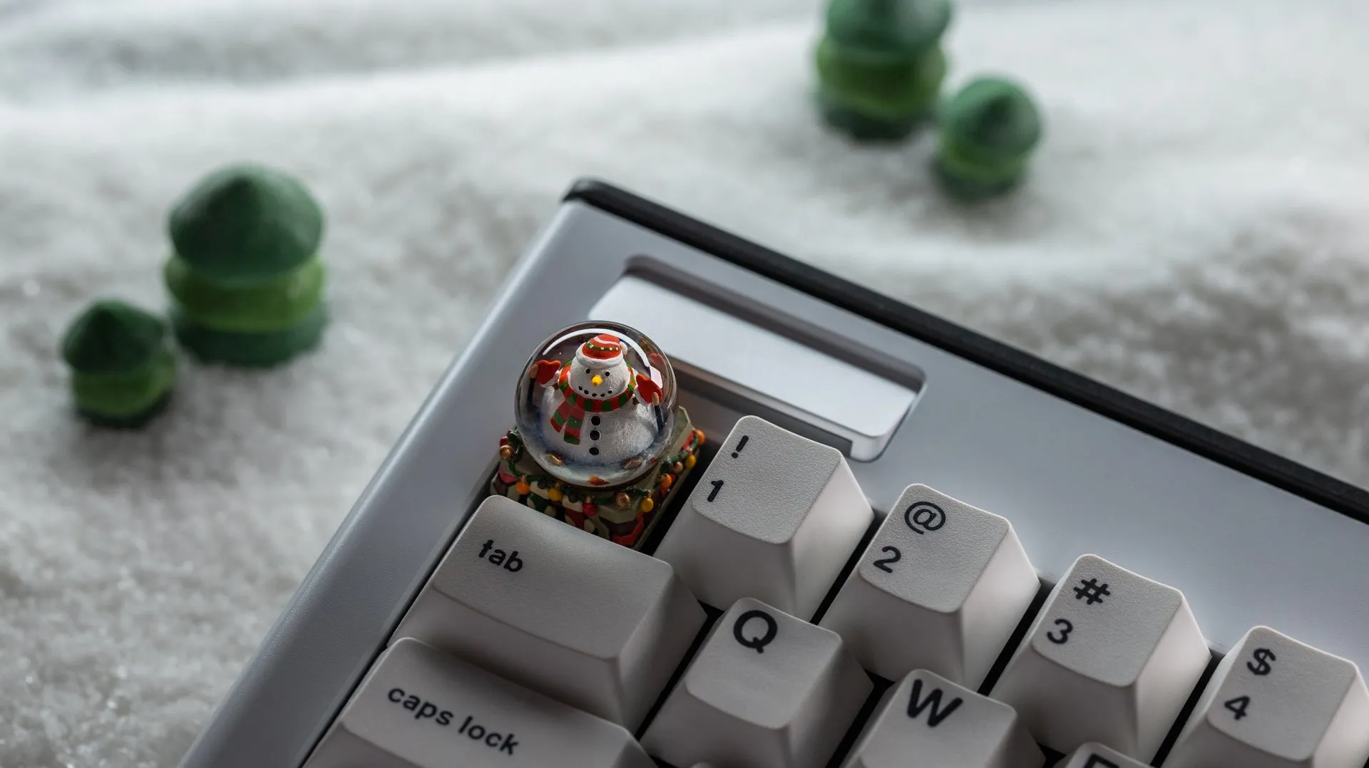 Dwarf Factory ArtiSANTA Christmas Artisan Keycaps