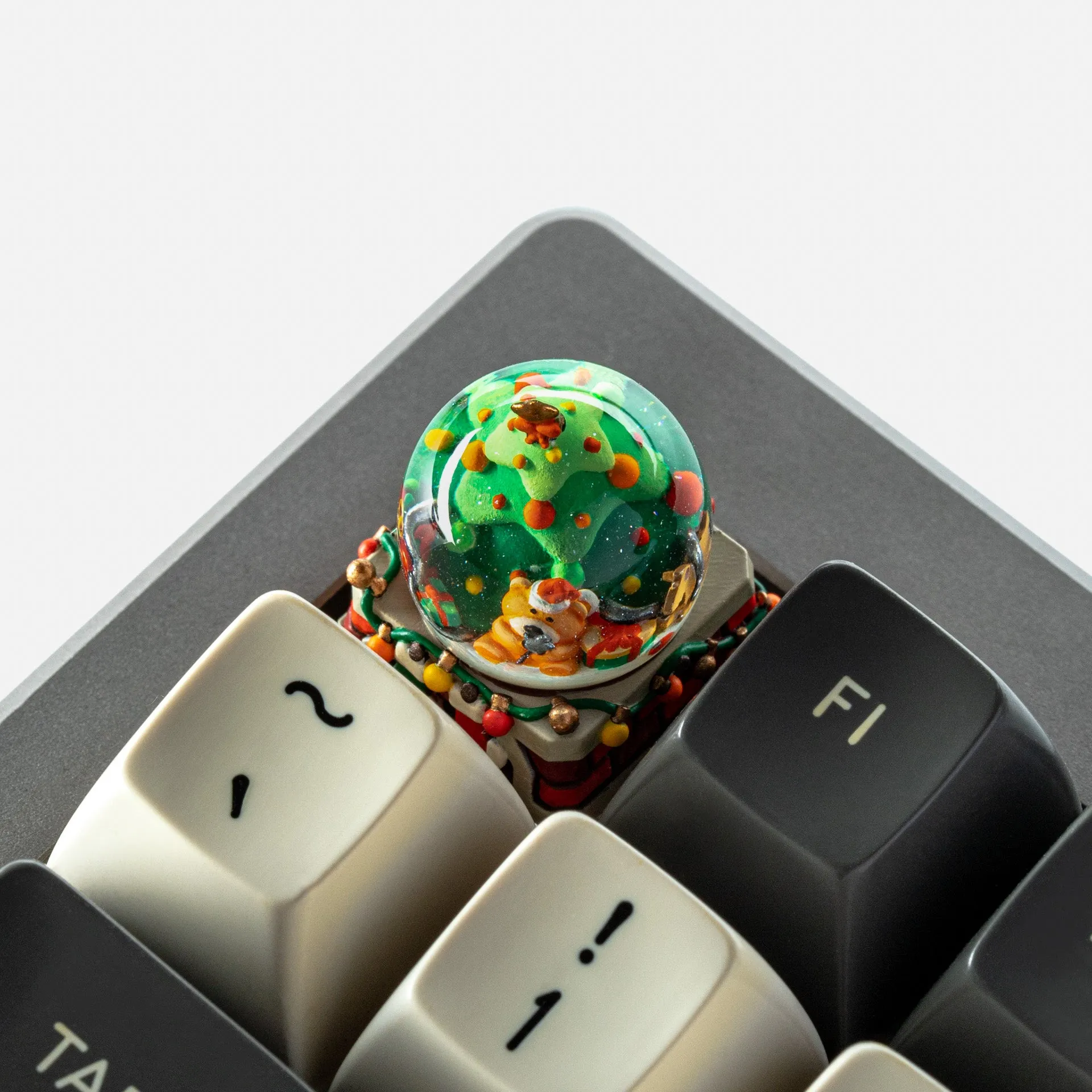 Dwarf Factory ArtiSANTA Christmas Artisan Keycaps