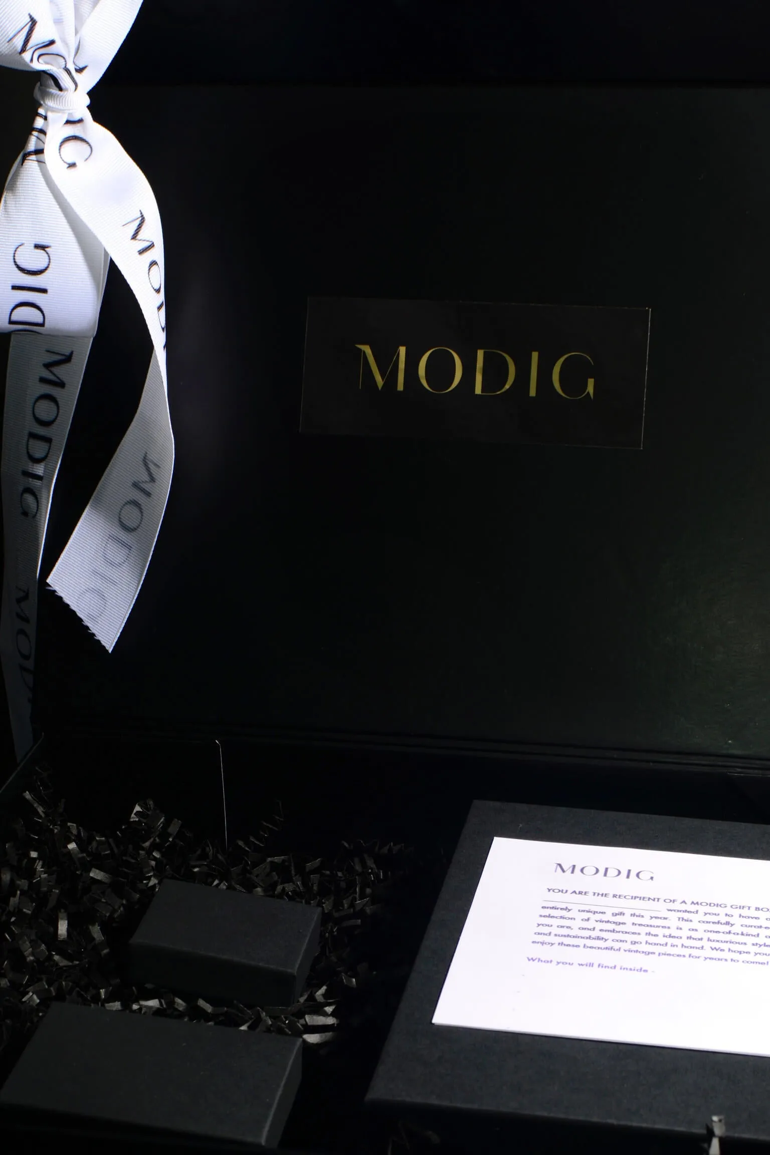 Luxe Essentials Vintage Gift Set
