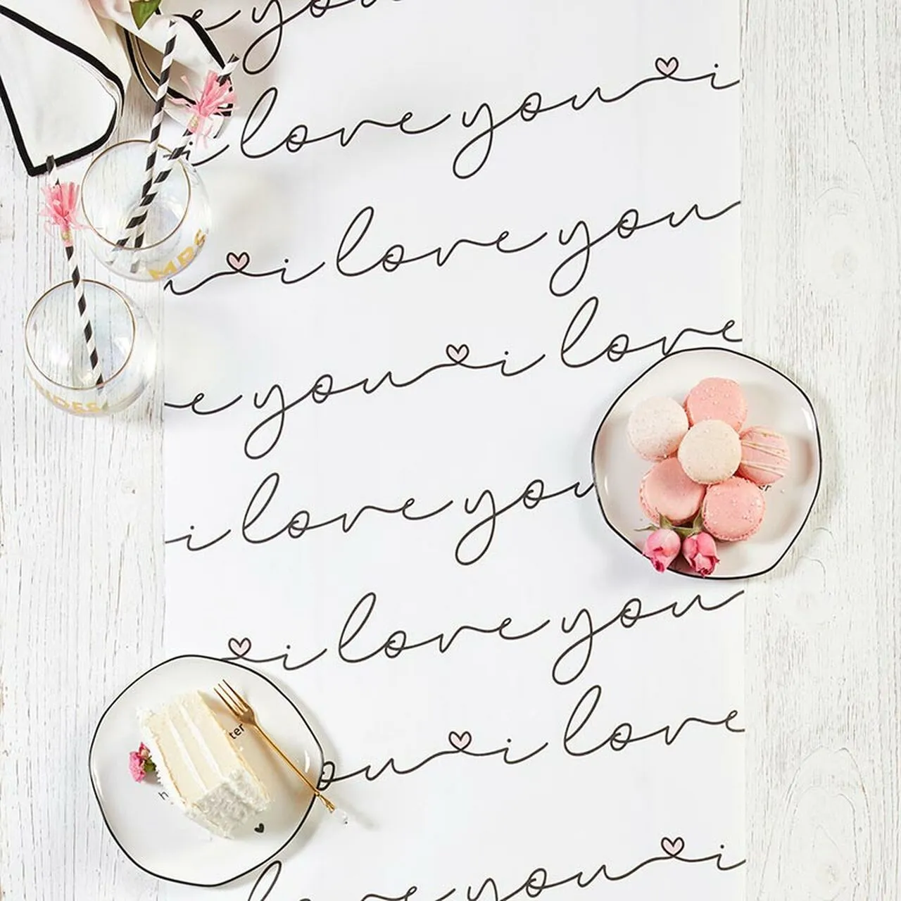 WEDDING TABLE RUNNER LOVE YOU